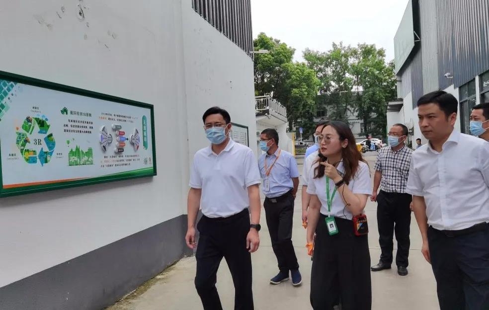 金曉明書記蒞臨城東再生資源分揀中心督查“無廢城市”建設(shè)試點(diǎn)工作